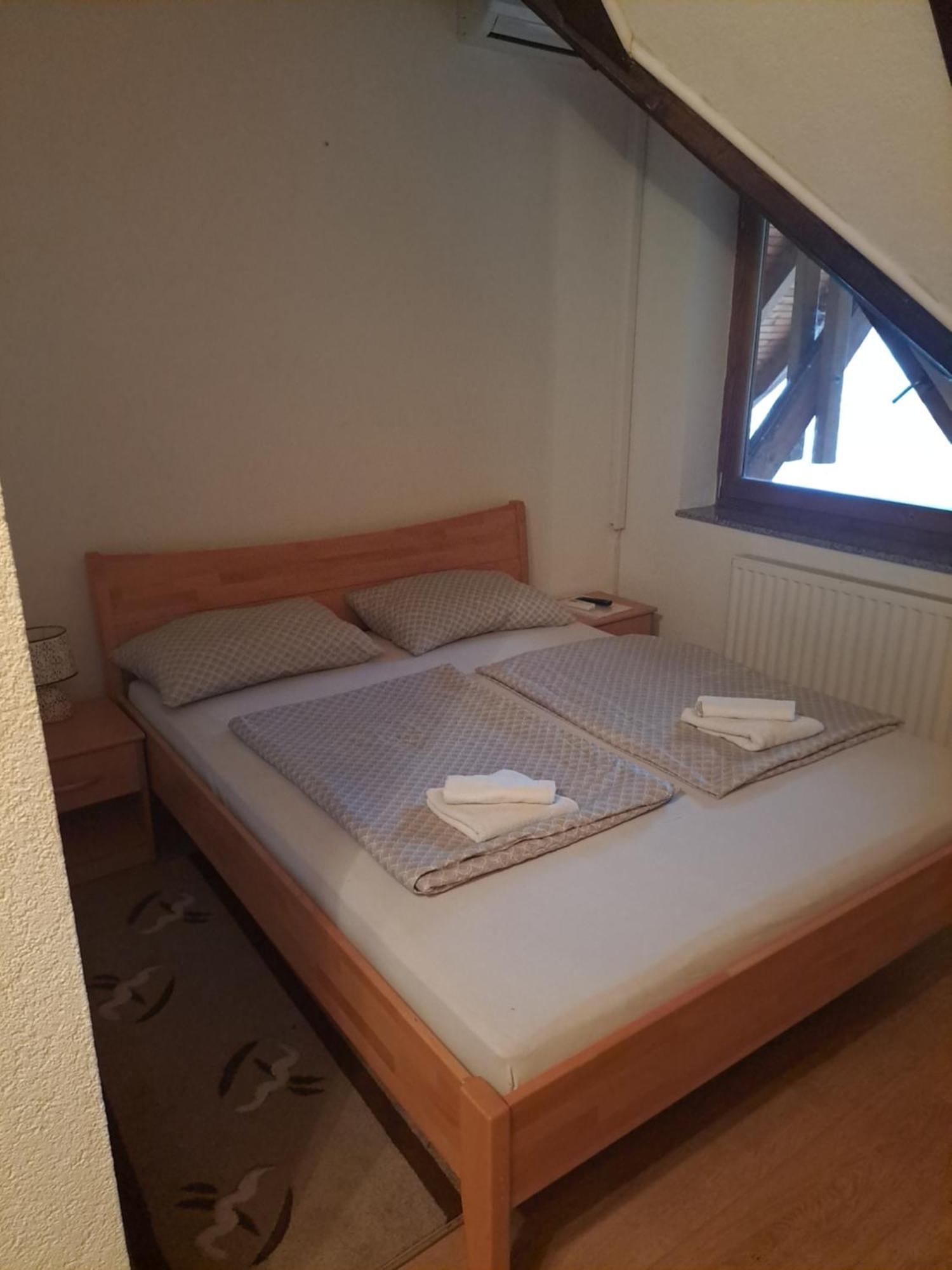 Prenociste/Restoran Lovac Hotel Bihac Luaran gambar